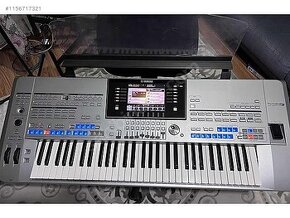 Yamaha Tyros5  top