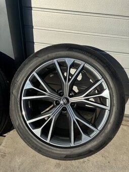 Audi Q8 Q7 285/45 R21 Letne