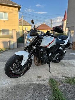 YAMAHA FZ1