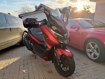 Honda Forza 125 Red 1.majitel Stav novej motorky