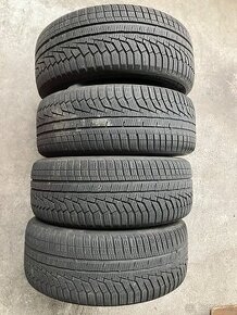 Hankook 235/55 R17 zimné