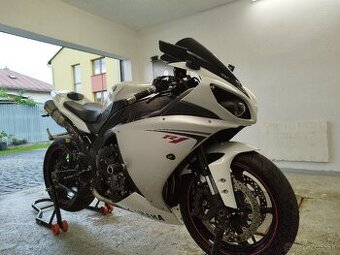 Yamaha R1 rn22  YZF