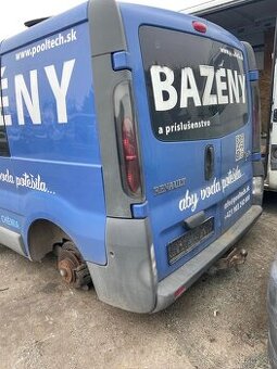 Lacno rozpredám Renault Trafic 2002-2015 na náhradné diely