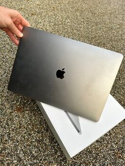 MacBook Pro 15 i7 2,9, 16GB, 500GBSSD, 59cyklů