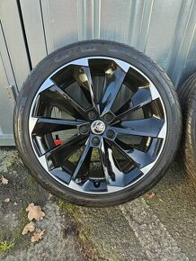 Letní alu kola Supernova 19" Škoda Superb 235/40 R19