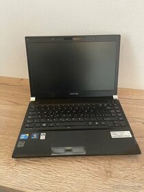 TOSHIBA Portegé R700-15H