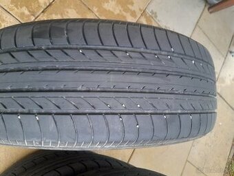 Yokohama bluearth 225/60 R17