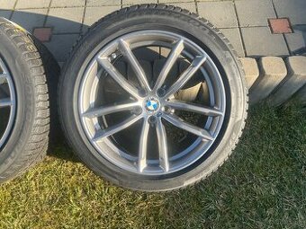 BMW G30 zimna sada s uplne novymi pneu Pirelli - 1