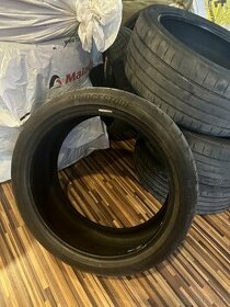 bridgestone 225/40 r19