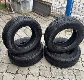 215/70 R16 Zimne Michelin Super stav