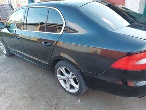 Skoda Superb 2.0tdi DSG