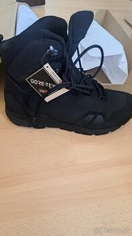 Stredne boty GoreTex