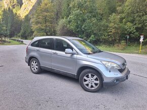 Honda Cr-v 4x4 2.0 benzin 110 kw automaticka prevodovka