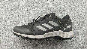 Adidas Terrex Gore-Tex č.38