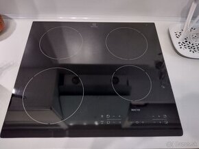 Indukcna deska Electrolux EHH46340FK