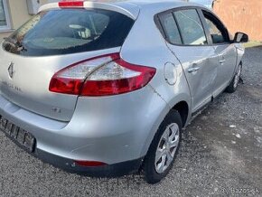 Rozpredam Renault Megane III 1.5 DCI K9KJ8 2010