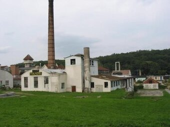 Horné Orešany: Na predaj výrobno-skladový areál.