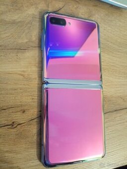 Samsung Galaxy Z Flip mirror purple