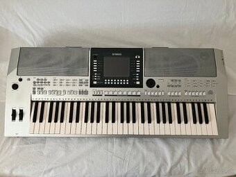 Yamaha psr-s710