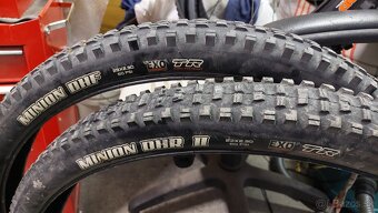 Plaste Maxxis 29x2.3 DHF a DHR II