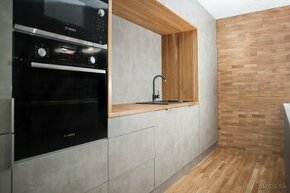 BEDES | luxusný 3 izb. byt, 82m2, zariadený, Handlová