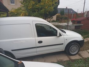 Kupim opel Combo 1.7 DTI r.v 2005