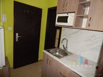 SPEKTRUM REALITY- Na PREDAJ Garsónka 20 m2, Prievidza, ul. F