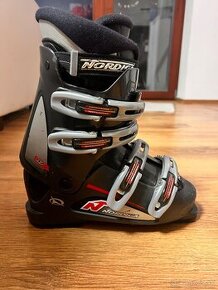 Lyziarky Nordica 25-25.5 (eu 39) - 1