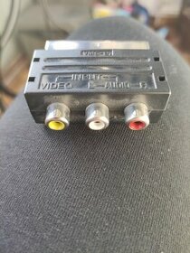 Adaptér SCART