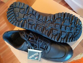 Topánky GORE-TEX