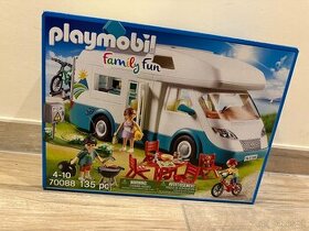 Playmobil 70088 Rodinný karavan