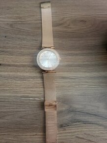 Predam krasne michael kors hodinky