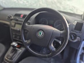 Predám kožený volant na Škoda Octavia II 2 predfacelift