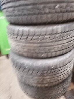 215/45r16