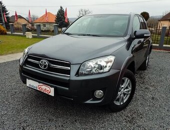 TOYOTA RAV4  2.2 D 4x4 AUTOMAT 141tis km, TOP VYBAVA - 1