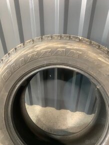 265/60R18