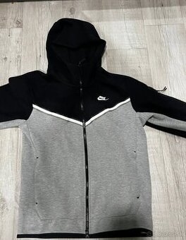 Nike tech fleece