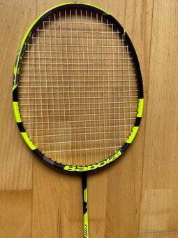 Predam Bedmintonovú raketu Babolat X-Feel Lite