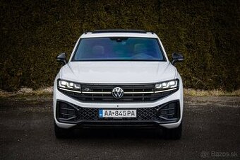 Touareg 3.0 TDI V6 286k R-Line, IQ Light, Pano, Vzduch, DPH - 1