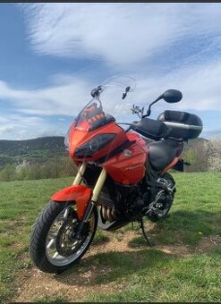 Triumph tiger 1050