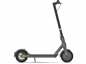 Xiaomi Mi Electric Scooter 3 JE V SUPER STAVE OSOBNÍ ODBER K