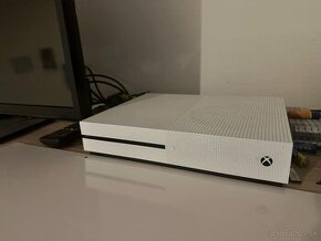 Xbox One _ séria S 500GB