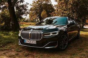 BMW rad 7 730d xDrive A/T