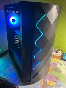 Pc: i5 6400,16gb ram , 256gb +1tb ssd ,  gtx 1660ti