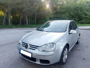 Volkswagen Golf 5 - 1