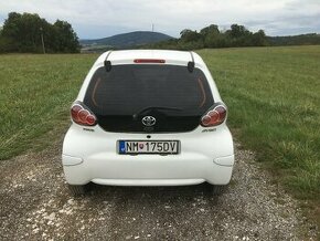 Toyota Aygo 2011 1.0 50kw - 1