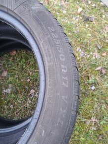 Predám pneumatiky zimne 225/50 R17 - 1