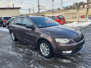 ŠKODA OCTAVIA COMBI 1.6 TDI 77KW ELEGANCE