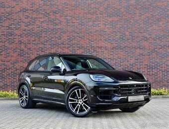 PORSCHE Cayenne E-Hybrid 346KW, AT, Nový model, V záruke