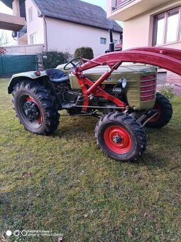 Zetor 3045 s celnym nakladacom